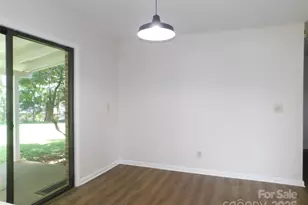 125 Fulton Dr, Hendersonville, NC 28792 - Photo 9