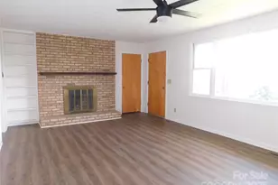 125 Fulton Dr, Hendersonville, NC 28792 - Photo 11