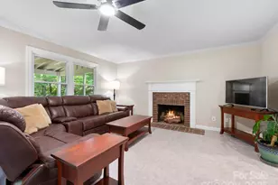 4 Quail Hollow Dr, Arden, NC 28704 - Photo 7