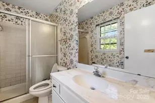 2506 Lawton Bluff Rd, Charlotte, NC 28226 - Photo 15