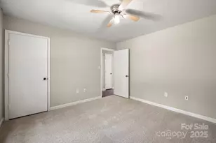 2506 Lawton Bluff Rd, Charlotte, NC 28226 - Photo 19