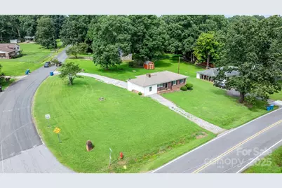 1838 Connelly Springs Road, Lenoir, NC 28645 - Photo 5