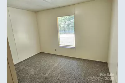 5929 Mourglea Avenue, Connelly Springs, NC 28612 - Photo 9