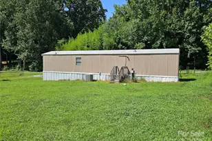 5929 Mourglea Ave, Connelly Springs, NC 28612 - Photo 11