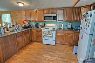 5929 Mourglea Ave, Connelly Springs, NC 28612 - Photo 17