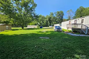 5929 Mourglea Ave, Connelly Springs, NC 28612 - Photo 3