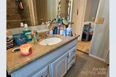 5929 Mourglea Avenue, Connelly Springs, NC 28612 - Photo 19