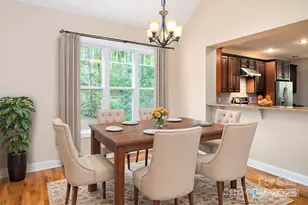 17 Bohemian Ln, Asheville, NC 28805 - Photo 9