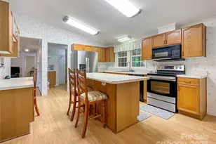 51 Kenneth Cooper Rd, Whittier, NC 28789 - Photo 5