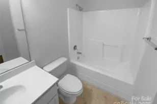 1031 Skyline View Way, Charlotte, NC 28204 - Photo 7