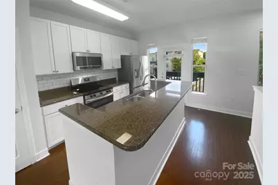 1031 Skyline View Way, Charlotte, NC 28204 - Photo 13