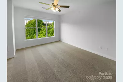 1031 Skyline View Way, Charlotte, NC 28204 - Photo 5