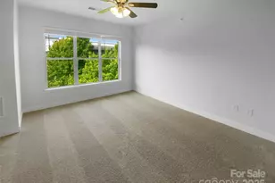 1031 Skyline View Way, Charlotte, NC 28204 - Photo 5