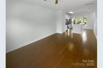 1031 Skyline View Way, Charlotte, NC 28204 - Photo 3