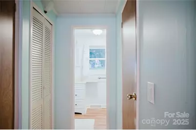 402 Deerfield Court, Hendersonville, NC 28792 - Photo 19