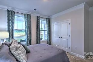 22 Fox Cove Rd, Hendersonville, NC 28792 - Photo 17