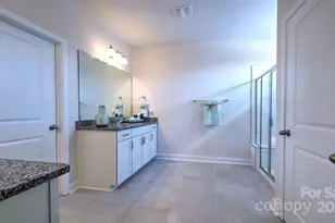 22 Fox Cove Rd, Hendersonville, NC 28792 - Photo 25