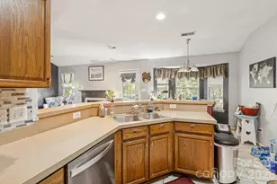 1604 Winthrop Ln, Monroe, NC 28110 - Photo 29