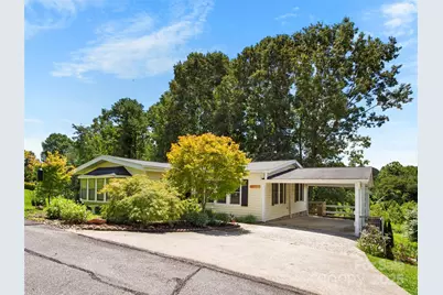 200 Cranbrook Circle, Hendersonville, NC 28792 - Photo 1