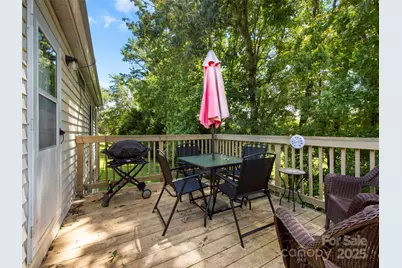 200 Cranbrook Circle, Hendersonville, NC 28792 - Photo 5