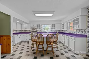 473 Eli Capps Rd, Zirconia, NC 28790 - Photo 19