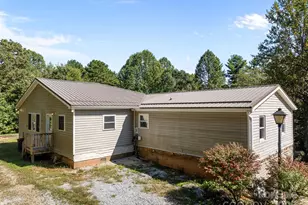 473 Eli Capps Rd, Zirconia, NC 28790 - Photo 7