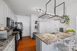 1805 Crabapple Tree Ln, Charlotte, NC 28214 - Photo 7