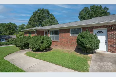 505 Rogers Lake Road E, Kannapolis, NC 28083 - Photo 5