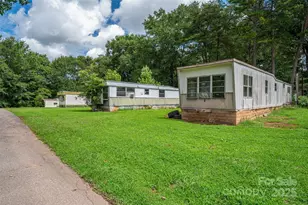 1218 W Highview Ln, Lincolnton, NC 28092 - Photo 13