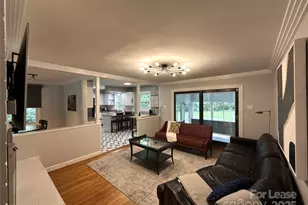 1600 Paddock Cir, Charlotte, NC 28209 - Photo 13