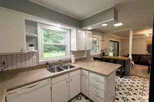 1600 Paddock Cir, Charlotte, NC 28209 - Photo 9