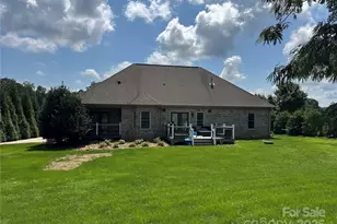 3331 Cayton Dr, Maiden, NC 28650 - Photo 31