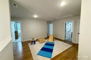 11012 N Cmns Dr, Charlotte, NC 28213 - Photo 27