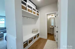 11012 N Cmns Dr, Charlotte, NC 28213 - Photo 11