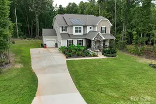 12009 Wild Ginger Ln, Charlotte, NC 28227 - Photo 3