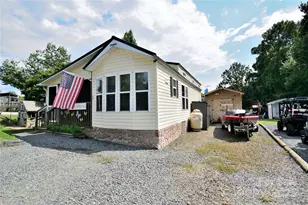 101 Hummingbird Cir, New London, NC 28127 - Photo 11