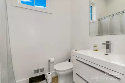 215 E Oakview Road, Asheville, NC 28806 - Photo 35