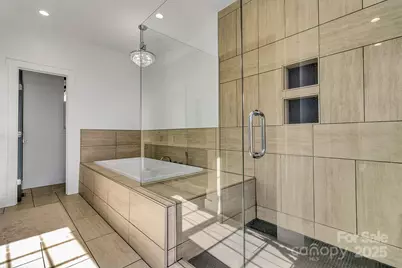 215 E Oakview Road, Asheville, NC 28806 - Photo 23