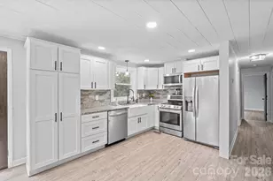 2310 24th Ave NE, Hickory, NC 28601 - Photo 5