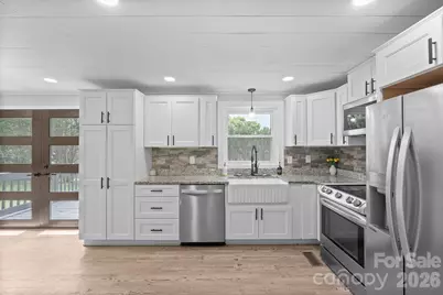 2310 24th Avenue NE #7, Hickory, NC 28601 - Photo 1