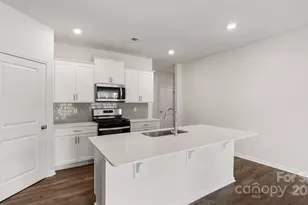 166 Ridgehaven Dr, Waynesville, NC 28786 - Photo 5