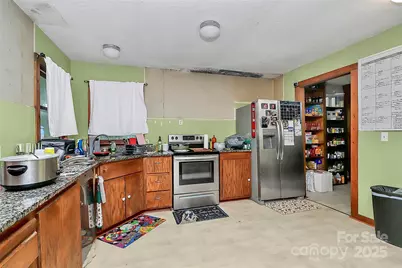 304 Deerchase Circle, Statesville, NC 28625 - Photo 11