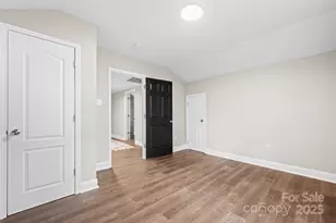 806 4th St Dr NW, Hickory, NC 28601 - Photo 27