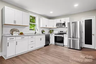 806 4th St Dr NW, Hickory, NC 28601 - Photo 13