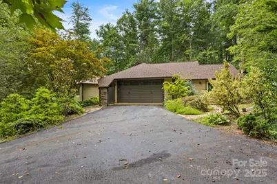 35 Mountain Lake Drive, Hendersonville, NC 28739 - Photo 45