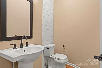 35 Mountain Lake Drive, Hendersonville, NC 28739 - Photo 21