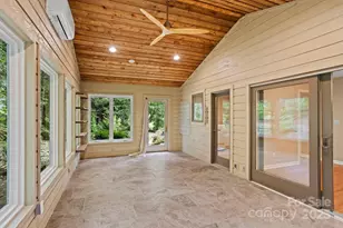 35 Mountain Lake Dr, Hendersonville, NC 28739 - Photo 19