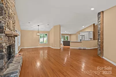 35 Mountain Lake Drive, Hendersonville, NC 28739 - Photo 11