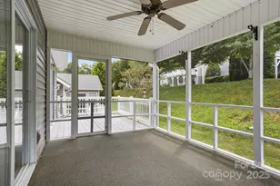 315 Charlestown Dr, Hendersonville, NC 28792 - Photo 25