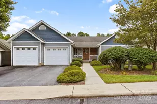 315 Charlestown Dr, Hendersonville, NC 28792 - Photo 1